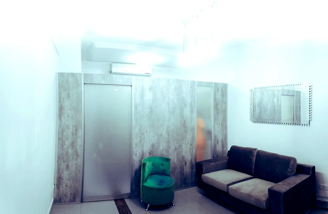 Sala de espera del consultorio odontológico en Villa Devoto